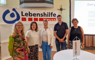 Ein Gruppenfoto mit Geschäftsführung und den Bereichsleitern im Text