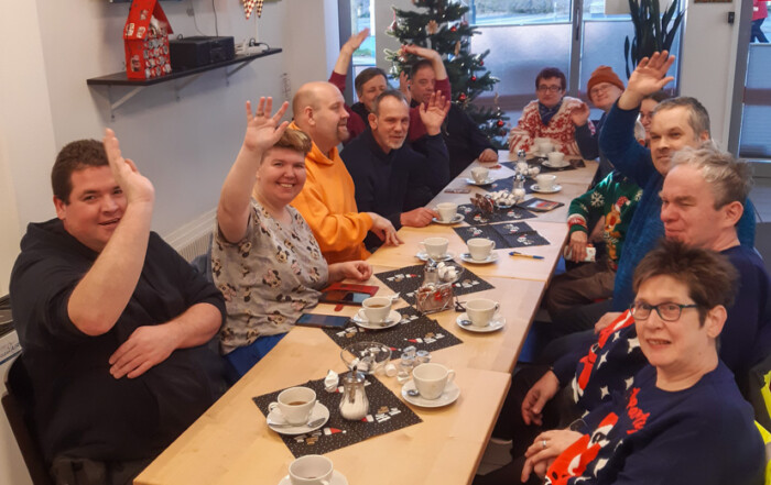 Ein Gruppenfoto des Weihnachts-Essens.