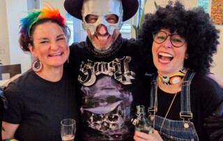 Ein Gruppenfoto von den verkleideteten Jecken.