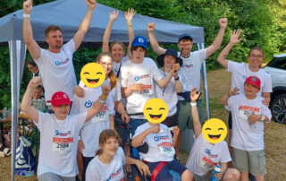 Ein Gruppenfoto von Teilnehmenden der Lebenshilfe Neuss.