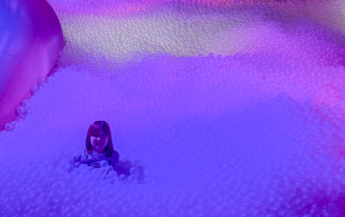 Ein Bild von dem Bubble-Planet Becken